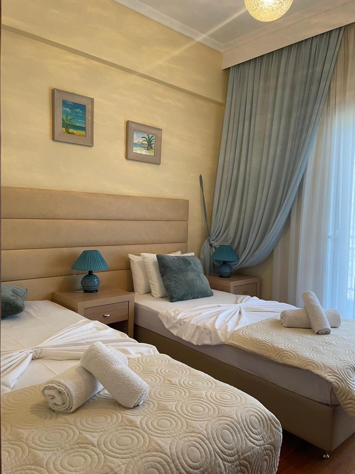 Maria Apartments Paralia Dionysiou Exterior photo
