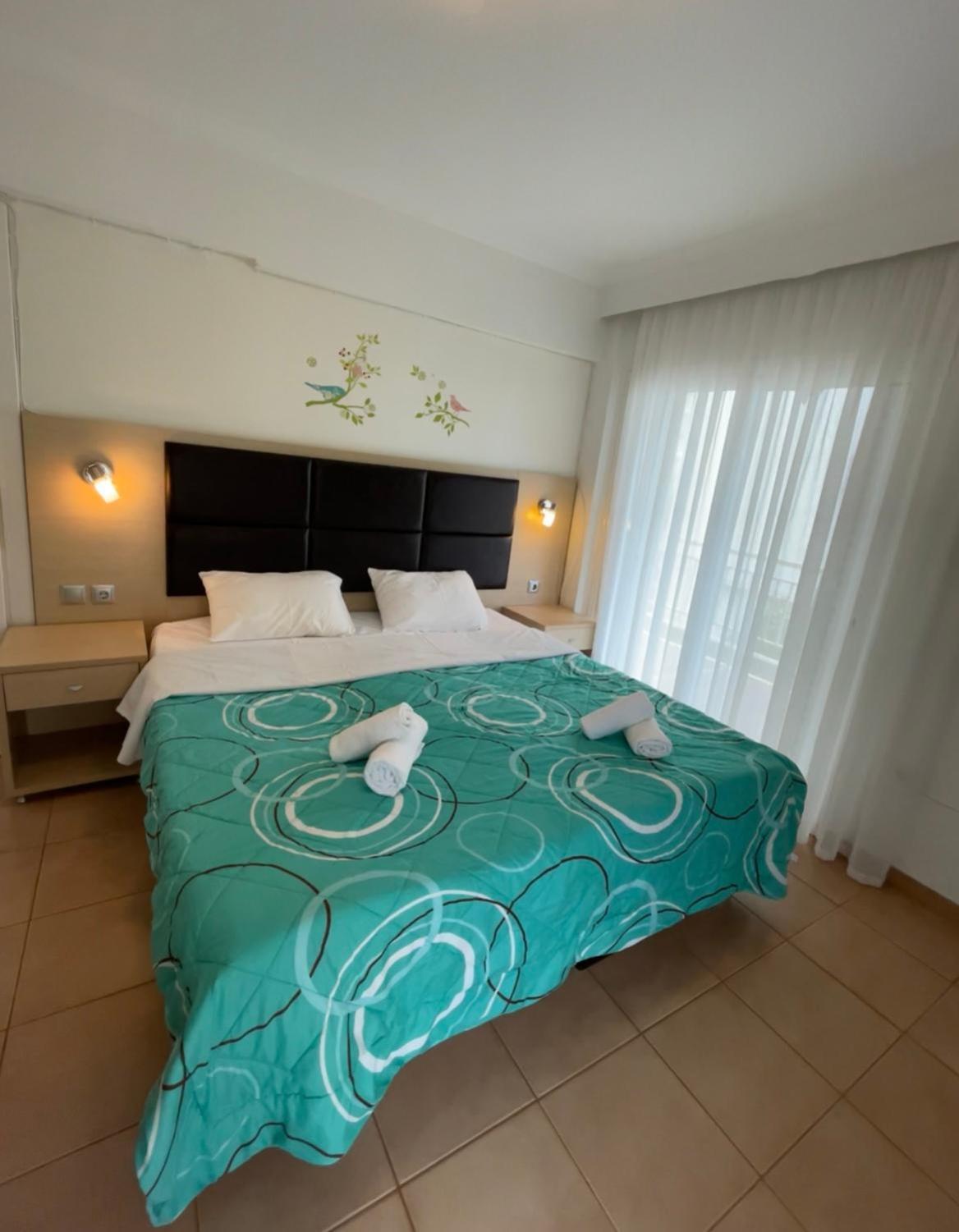 Maria Apartments Paralia Dionysiou Exterior photo