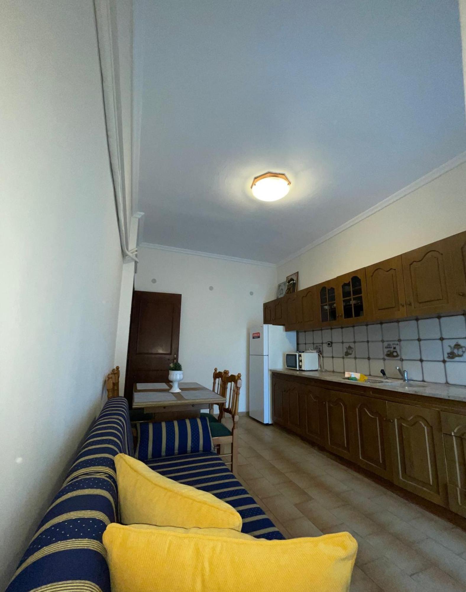 Maria Apartments Paralia Dionysiou Exterior photo
