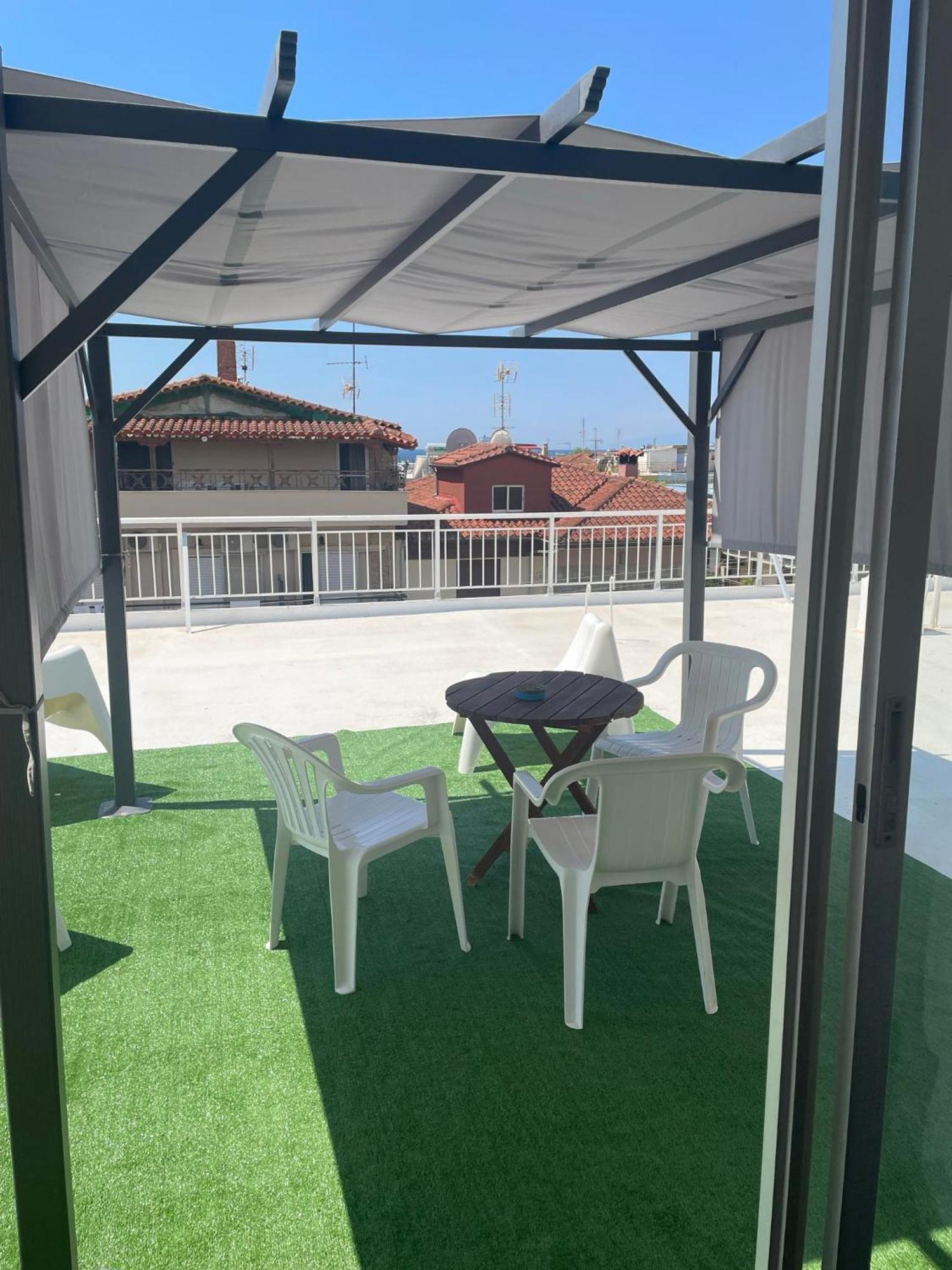 Maria Apartments Paralia Dionysiou Exterior photo