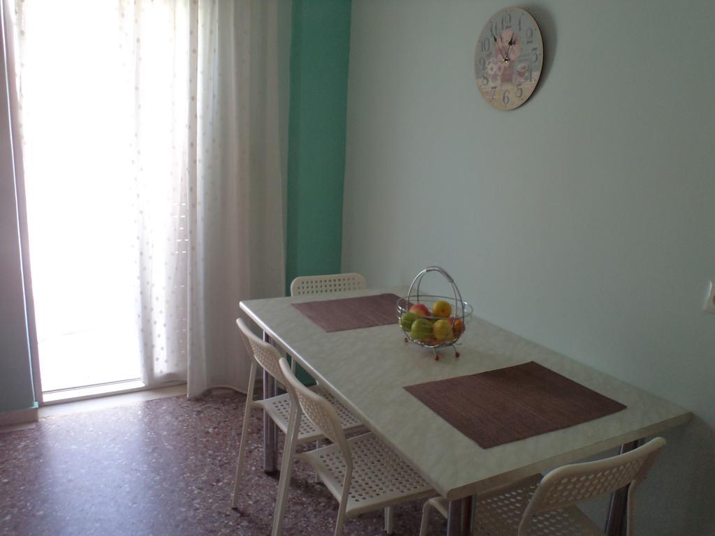 Maria Apartments Paralia Dionysiou Room photo