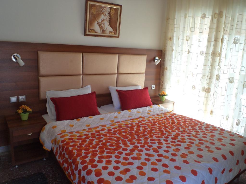 Maria Apartments Paralia Dionysiou Exterior photo
