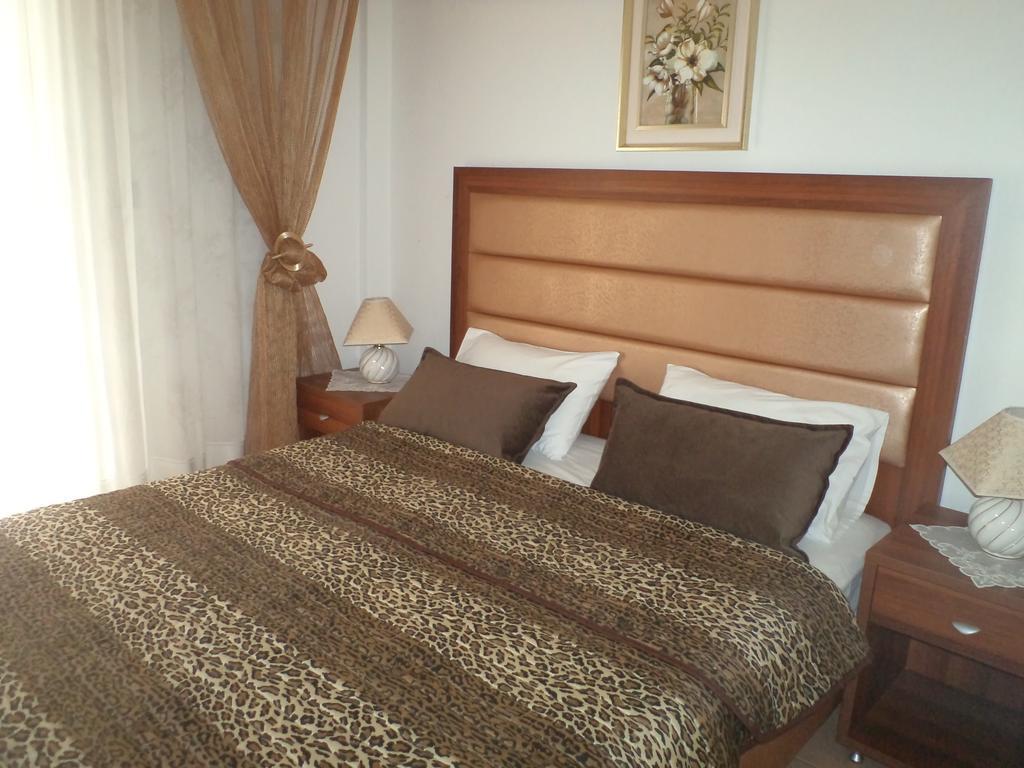 Maria Apartments Paralia Dionysiou Room photo