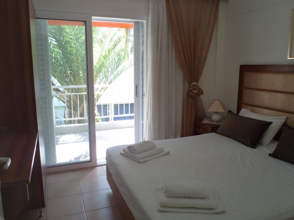 Maria Apartments Paralia Dionysiou Room photo
